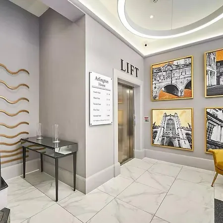 Haus Of Sulis, City Centre Apartment With Lift Access Bath Exterior photo