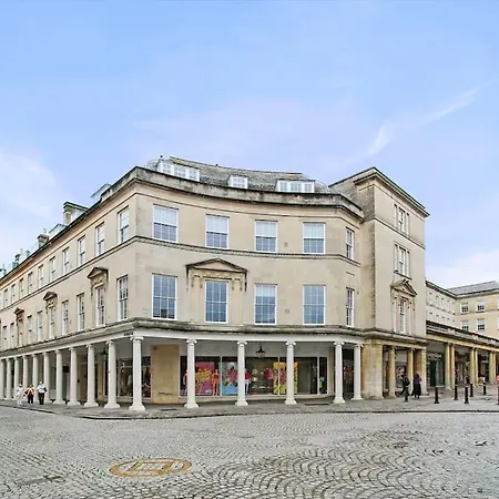 Haus Of Sulis, City Centre Apartment With Lift Access Bath Exterior photo